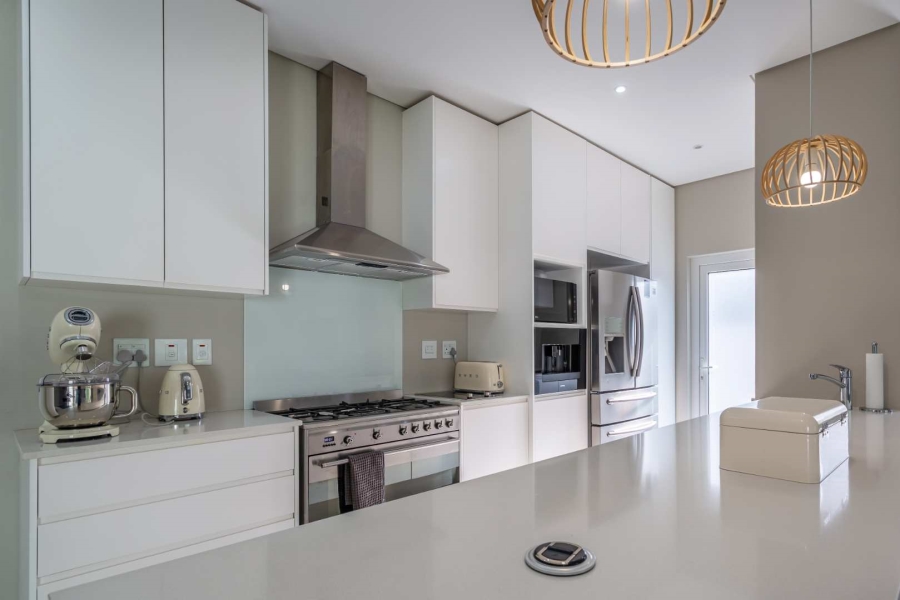 5 Bedroom Property for Sale in Val De Vie Estate Western Cape